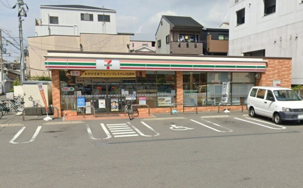 大阪市東成区東今里、中古一戸建てのコンビニ画像です