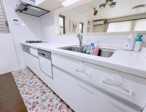大阪市旭区森小路、中古一戸建てのキッチン画像です