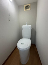 大阪市都島区友渕町、マンションのトイレ画像です
