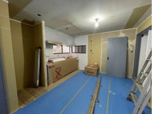 大阪市旭区赤川、中古一戸建ての居間画像です