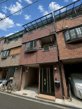 大阪市東成区東今里、中古一戸建ての外観画像です
