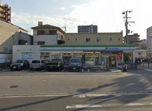 大阪市鶴見区横堤、マンションのコンビニ画像です