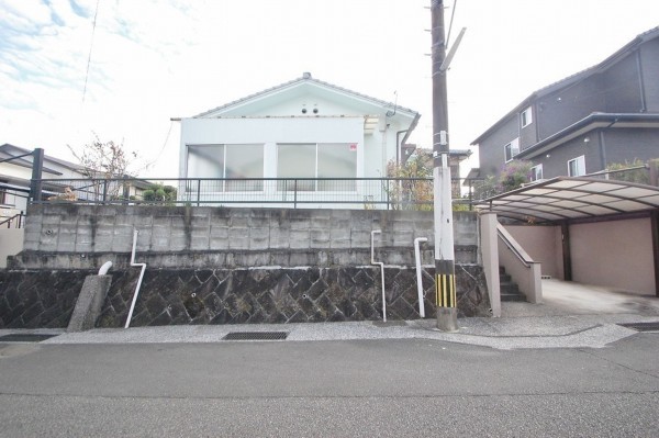 宮崎市桜ケ丘町、中古一戸建ての画像です