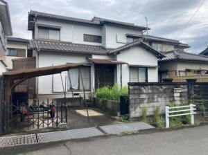 松阪市中林町、中古一戸建ての間取り画像です