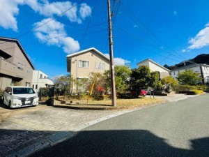 宗像市自由ケ丘南、中古一戸建ての画像です