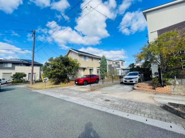 宗像市自由ケ丘南、中古一戸建ての画像です