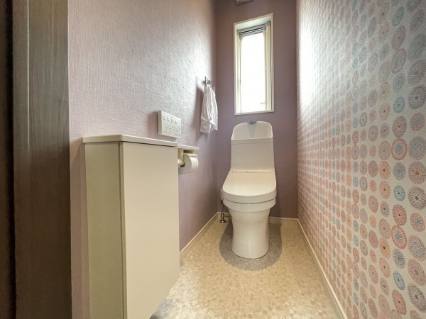 古賀市花見南、中古一戸建てのトイレ画像です