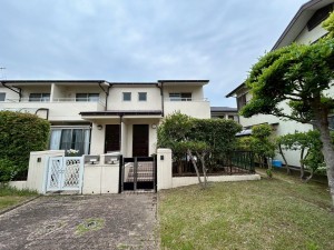 古賀市花鶴丘、マンションの外観画像です