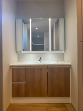 古賀市花見東、新築一戸建ての洗面画像です