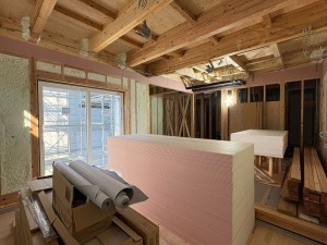 福岡市東区美和台、新築一戸建ての居間画像です