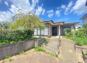 古賀市薦野、中古一戸建ての画像です