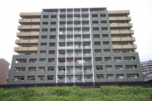 宗像市赤間、マンションの画像です