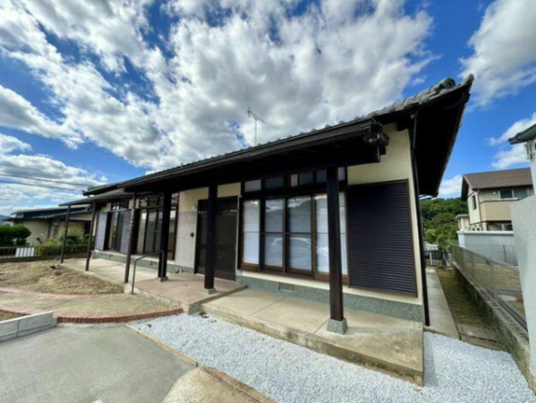 宗像市自由ケ丘、中古一戸建ての画像です