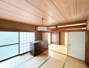 宗像市泉ケ丘、中古一戸建ての画像です