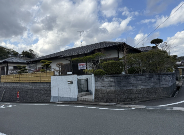 宗像市自由ケ丘、中古一戸建ての画像です