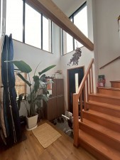 宗像市公園通り、中古一戸建ての玄関画像です