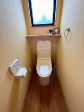 宗像市公園通り、中古一戸建てのトイレ画像です