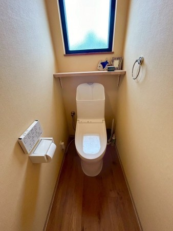 宗像市公園通り、中古一戸建てのトイレ画像です