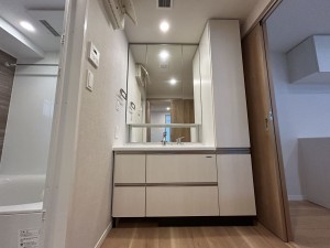 福岡市東区舞松原、マンションの画像です