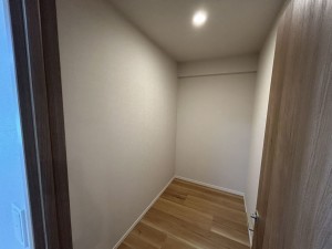 福岡市東区舞松原、マンションの画像です