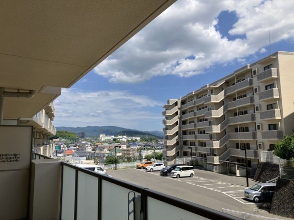 福岡市東区舞松原、マンションの画像です
