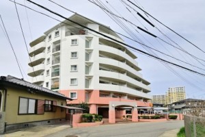 福岡市東区西戸崎、マンションの画像です