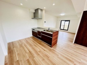 古賀市花見東、マンションの画像です