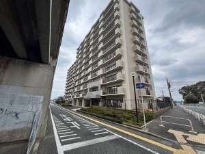 古賀市花見東、マンションの画像です