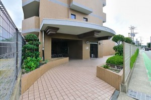 福岡市東区和白、マンションの画像です