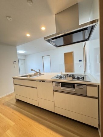 福岡市東区舞松原、マンションの画像です