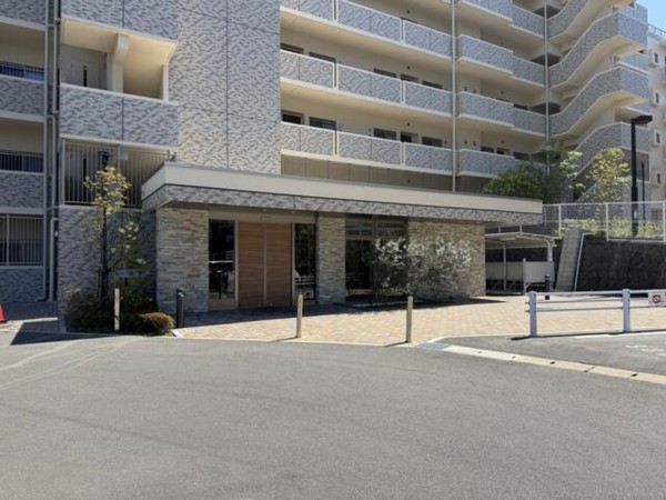 福岡市東区舞松原、マンションの画像です