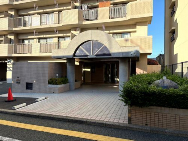 古賀市花見東、マンションの画像です