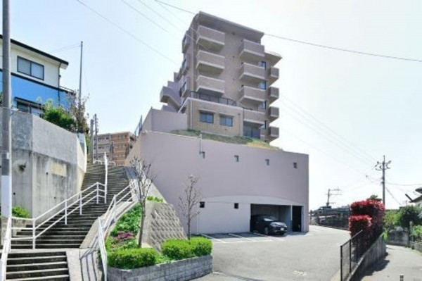 福岡市東区名島、マンションの画像です