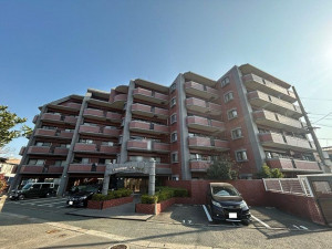 福岡市東区唐原、マンションの画像です