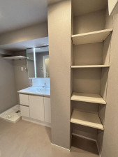 福岡市東区松田、マンションの画像です
