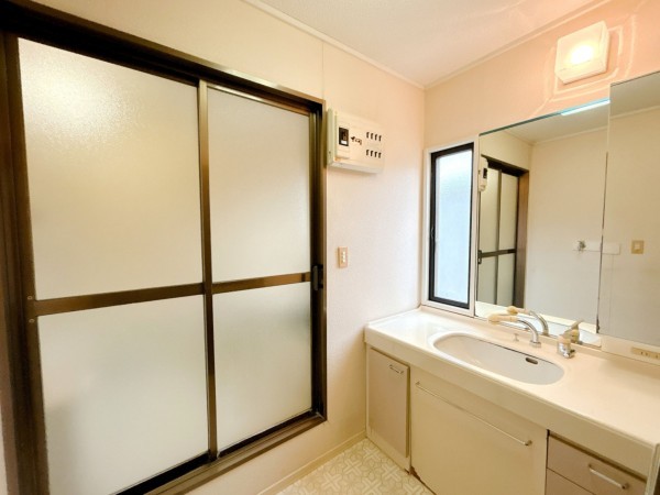 いわき市平赤井比良、中古一戸建ての画像です