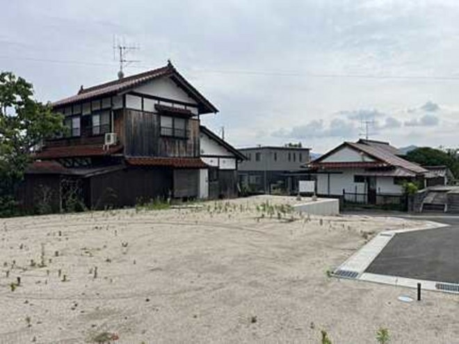 前面道路を含む現地写真