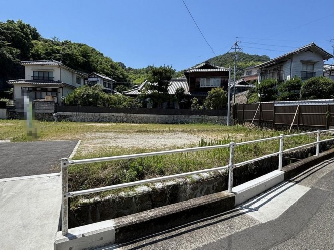 前面道路を含む現地写真