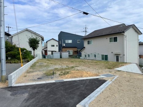 前面道路を含む現地写真