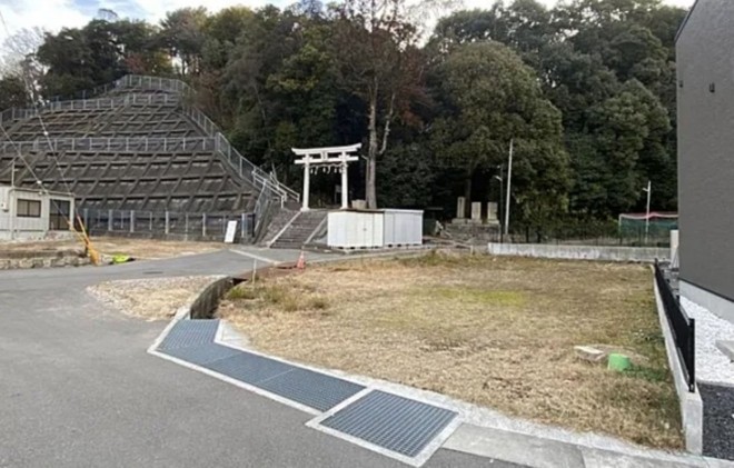 前面道路を含む現地写真