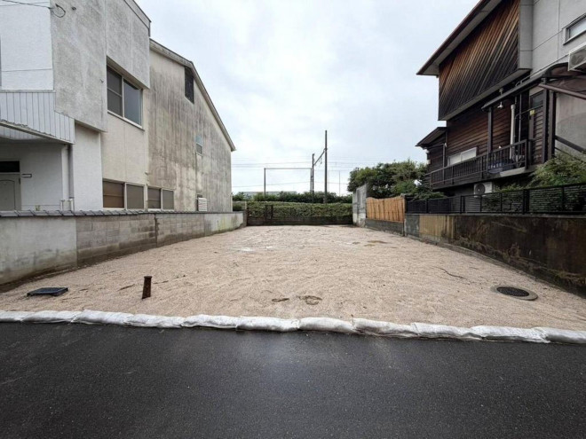 前面道路を含む現地写真