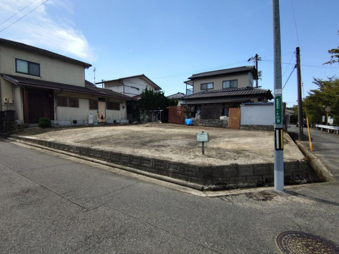 前面道路を含む現地写真