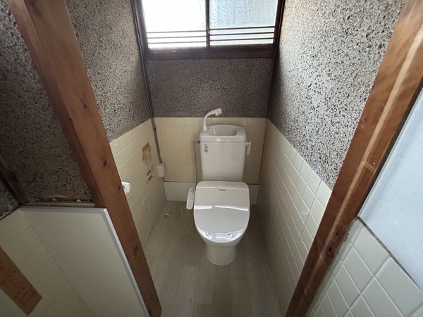 松阪市小黒田町、中古一戸建てのトイレ画像です