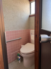 松阪市大黒田町、中古一戸建てのトイレ画像です