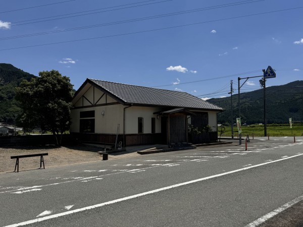 松阪市飯南町粥見、中古一戸建ての画像です