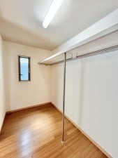 松阪市豊原町、中古一戸建ての収納画像です