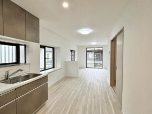 松阪市下村町、中古一戸建ての内装画像です