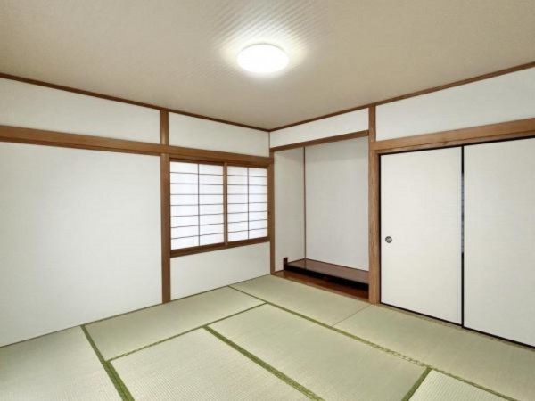 松阪市下村町、中古一戸建ての内装画像です