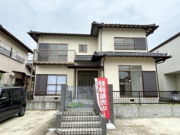 松阪市下村町、中古一戸建ての外観画像です
