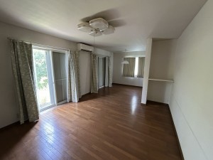 松阪市虹が丘町、中古一戸建ての内装画像です